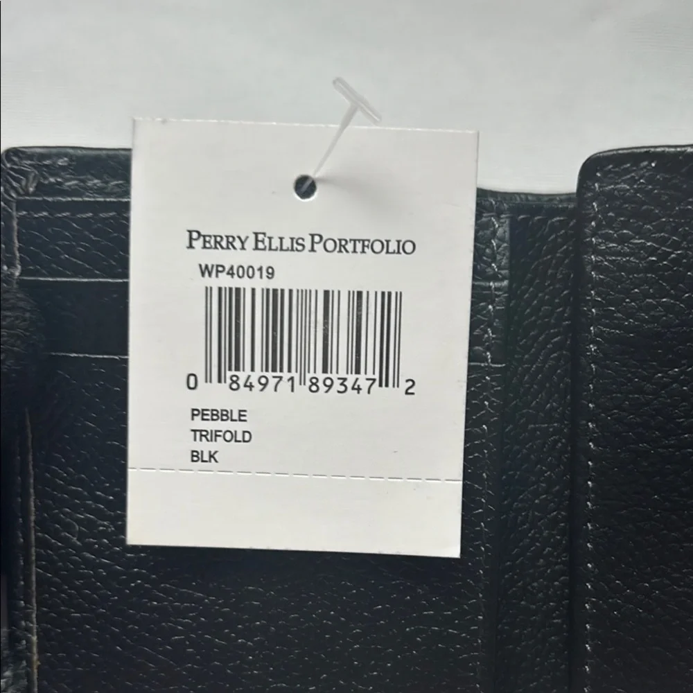 Perry Ellis Portfolio Trifold Pebble Leather Wallet Black GUC